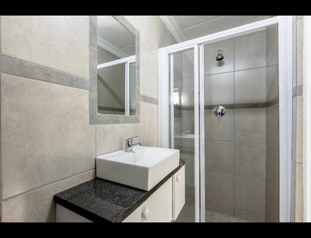 2 BEDROOM PROPERTY TO RENT IN KELVIN